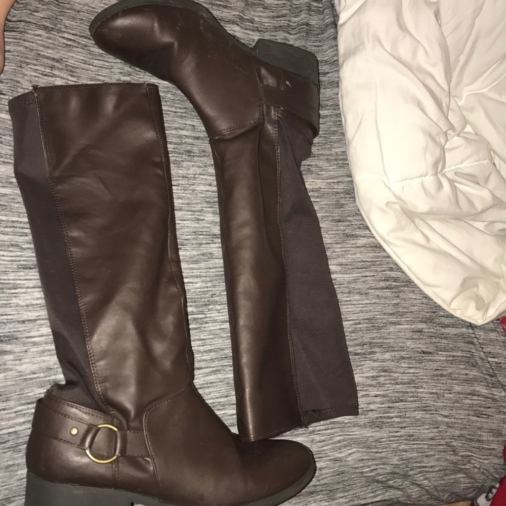 Women's size 9 elastic calf boots
